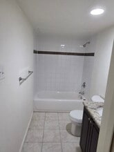 2202 East Crosby Road in Carrollton, TX - Building Photo - Building Photo