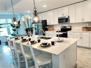 6070 National Blvd in Ave Maria, FL - Building Photo - Building Photo