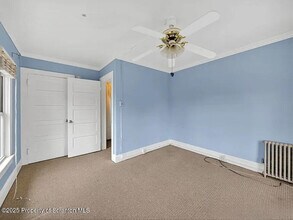 2035 Delaware St in Dunmore, PA - Building Photo - Building Photo