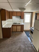 101 Park St N, Unit upper in Minnesota Lake, MN - Building Photo - Building Photo