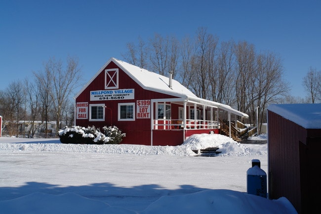 Mill Pond Village MHC in Lansing, MI - Building Photo - Building Photo