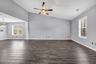 120 W Horn Ct in Chapin, SC - Building Photo - Building Photo
