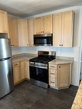 9 Summer St, Unit 1R in Northampton, MA - Building Photo - Building Photo