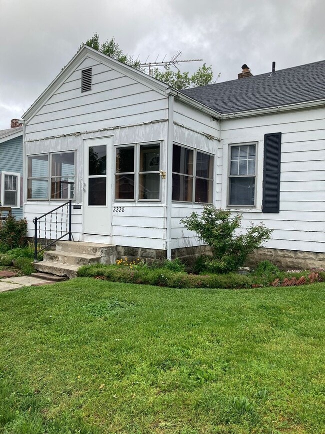 property at 2228 W 7th St