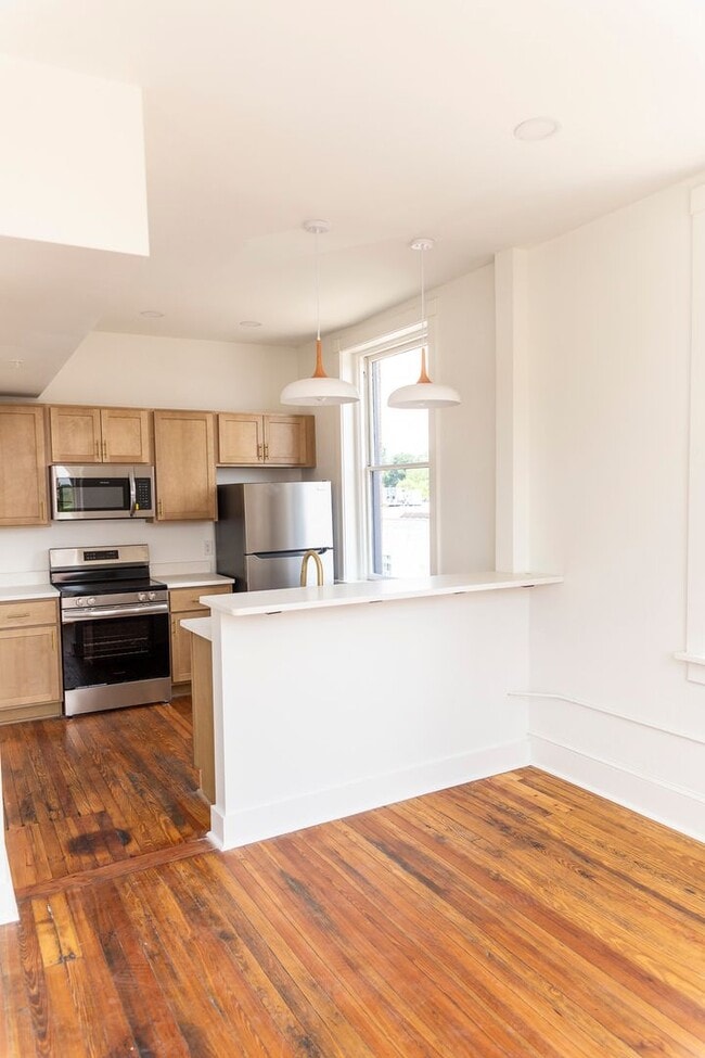 The Humbles Building Apartments in Lynchburg, VA - Building Photo - Interior Photo