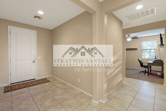 7608 W St Kateri Dr in Phoenix, AZ - Building Photo - Building Photo