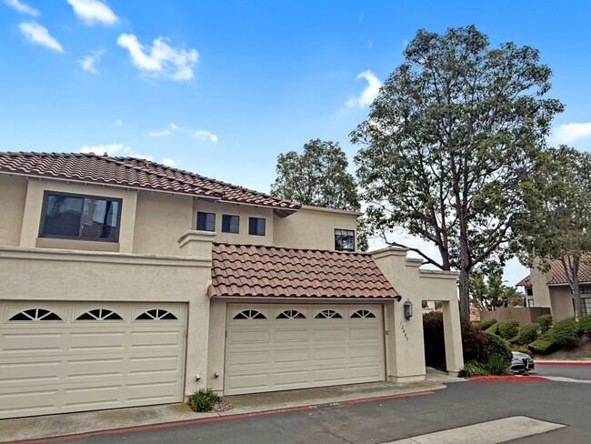 12405 Caminito Mira del Mar in San Diego, CA - Foto de edificio - Building Photo