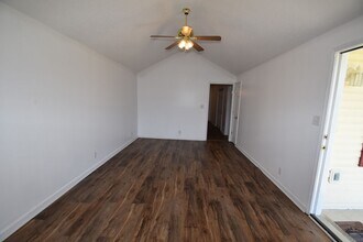 433 Caney Ln in Clarksville, TN - Building Photo - Building Photo