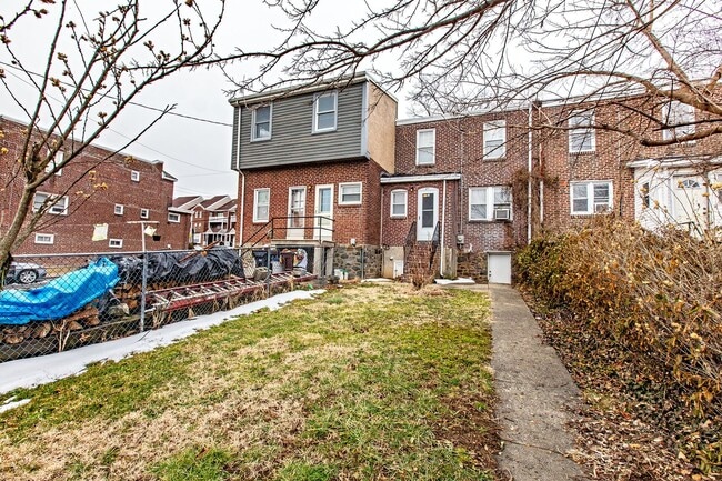 216 S Broom St in Wilmington, DE - Building Photo - Building Photo