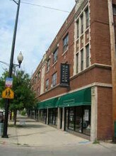 1918-1930 W Montrose Ave in Chicago, IL - Building Photo - Building Photo