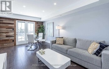 2557 Sixth Line in Oakville, ON - Building Photo - Building Photo