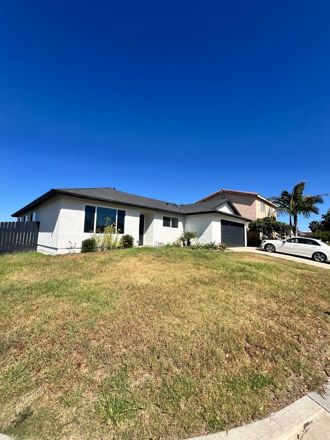 property at 2001 Falkner Pl