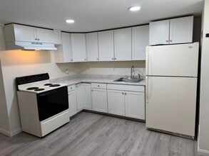 32 Forest Rd in Wolfeboro, NH - Building Photo - Building Photo