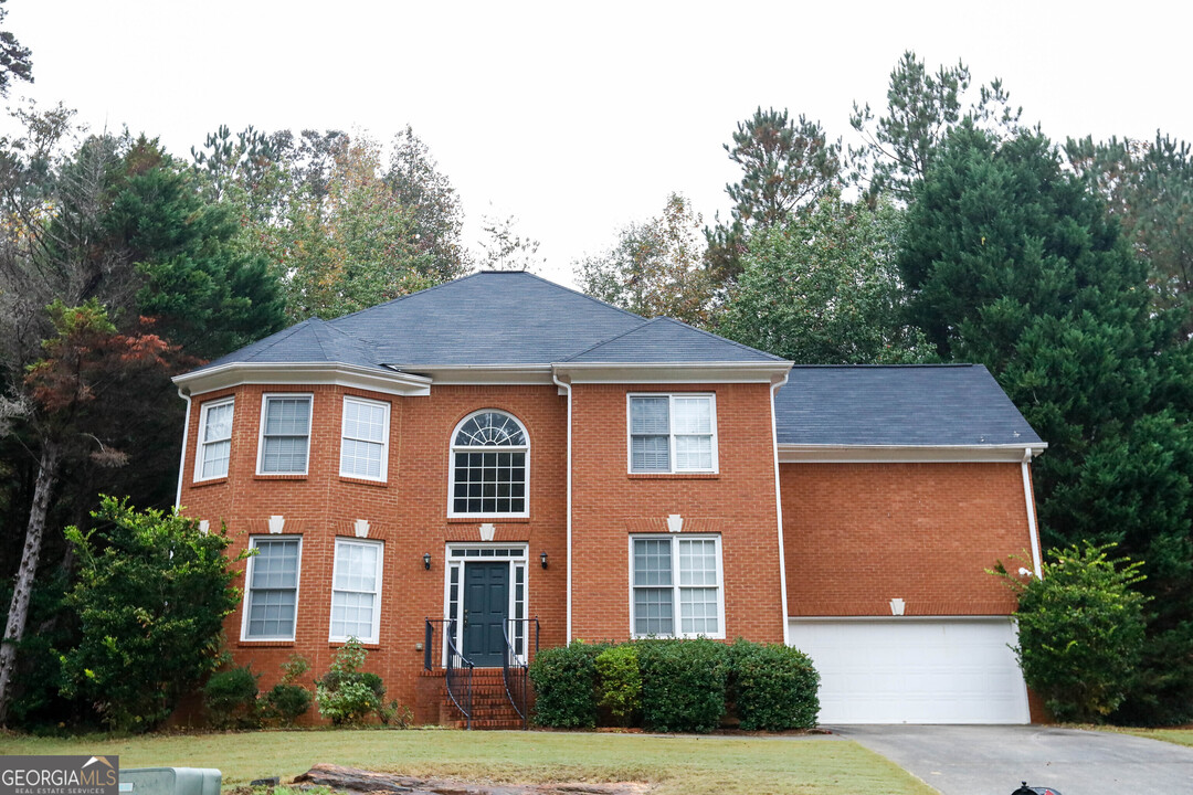 1325 Killian Shoals Way SW in Lilburn, GA - Foto de edificio