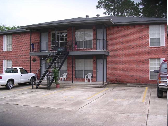 Austin West Apartments in Lumberton, TX - Building Photo