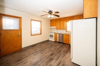 1220-4 1/2 4 1/2 St NW in Rochester, MN - Building Photo - Building Photo