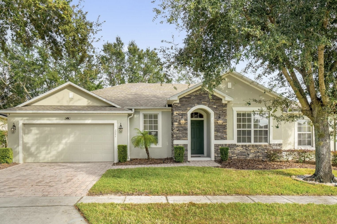 2284 Pickford Cir in Apopka, FL - Building Photo