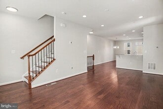 1643 Dorothy Ln in Woodbridge, VA - Building Photo - Building Photo