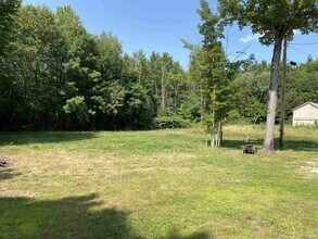 226 Stark Hwy N in Dunbarton, NH - Building Photo - Building Photo