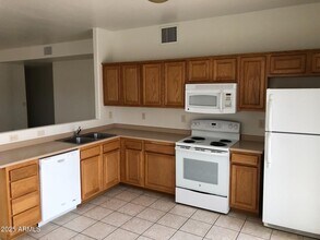 2218 Las Brisas Way in Sierra Vista, AZ - Building Photo - Building Photo