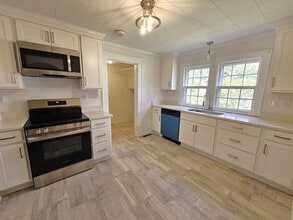 401 Rogers Ave in Greenville, SC - Building Photo - Building Photo