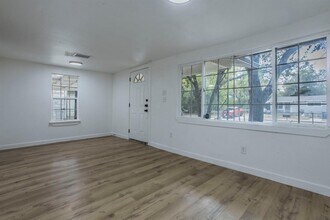 5807 Mayo Dr in San Antonio, TX - Building Photo - Building Photo