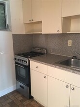 218 Santillane Ave-Unit -22 in Coral Gables, FL - Building Photo - Building Photo