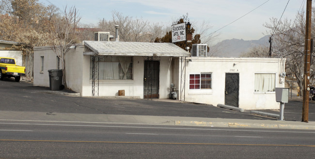 2901-2907 Bridge Blvd SW in Albuquerque, NM - Building Photo - Building Photo