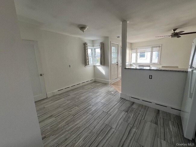 411 W Park Ave in Long Beach, NY - Building Photo - Building Photo