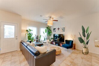 6047 Wesley Manor Ct in Katy, TX - Building Photo - Building Photo