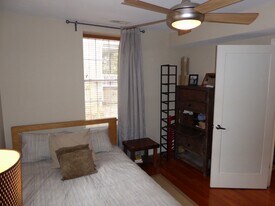 1404 Longfellow St NW