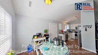 4241 Sunglow Dr in Wilmington, NC - Building Photo - Building Photo