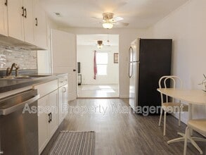 2101 Melvin Ave in Burlington, IA - Building Photo - Building Photo