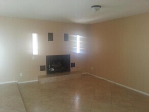 7955 W Fairmount Ave in Phoenix, AZ - Building Photo - Building Photo