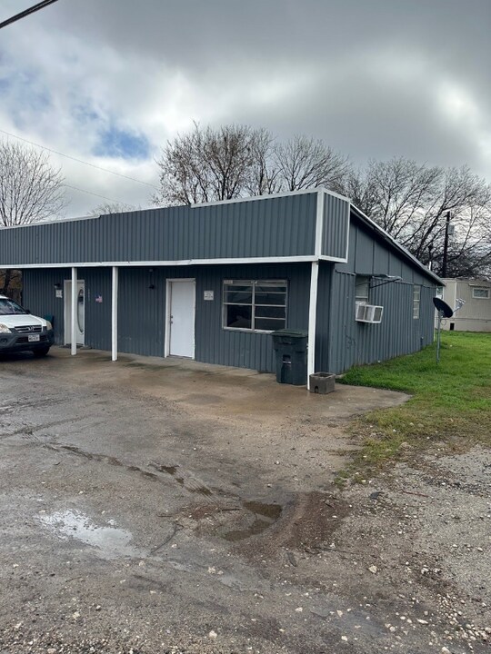 5505 FM439 in Belton, TX - Building Photo