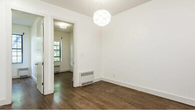 222 Suydam St in Brooklyn, NY - Building Photo - Building Photo