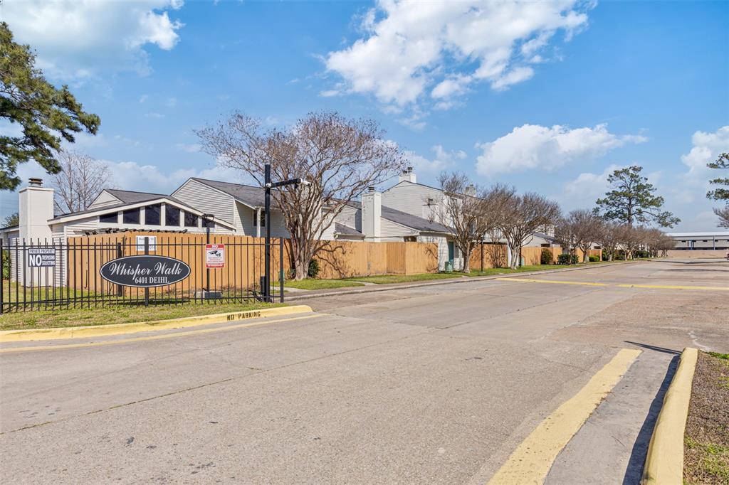 6401 Deihl Rd in Houston, TX - Building Photo