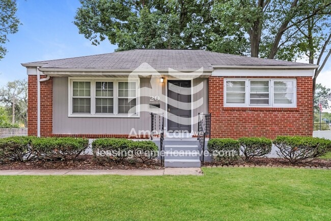 property at 20 Regina Ct