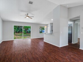 91 Pebble Beach Dr in Palm Coast, FL - Building Photo - Building Photo