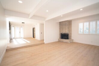 522 17th St, Unit A in Huntington Beach, CA - Building Photo - Building Photo