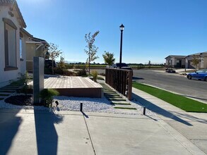 2008 Gumbinger Pl in Woodland, CA - Building Photo - Building Photo