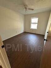2809 W Shaw St in Tyler, TX - Building Photo - Building Photo