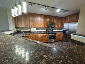 1 Itasca Pl in Itasca, IL - Foto de edificio - Building Photo