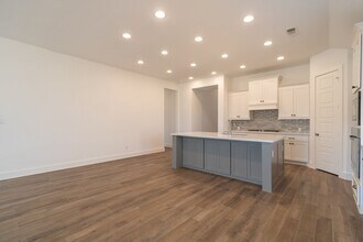 1408 Plum Tree Way in Andice, TX - Building Photo - Building Photo