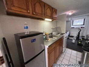 55 S Huntington Ave, Unit B2 in Boston, MA - Building Photo - Building Photo