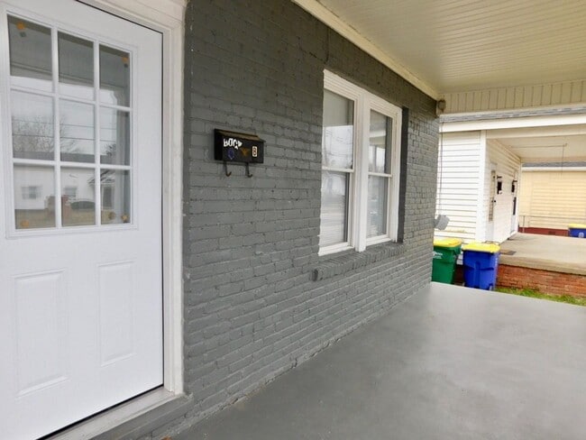 309 Memorial Ave in Hopewell, VA - Building Photo - Building Photo