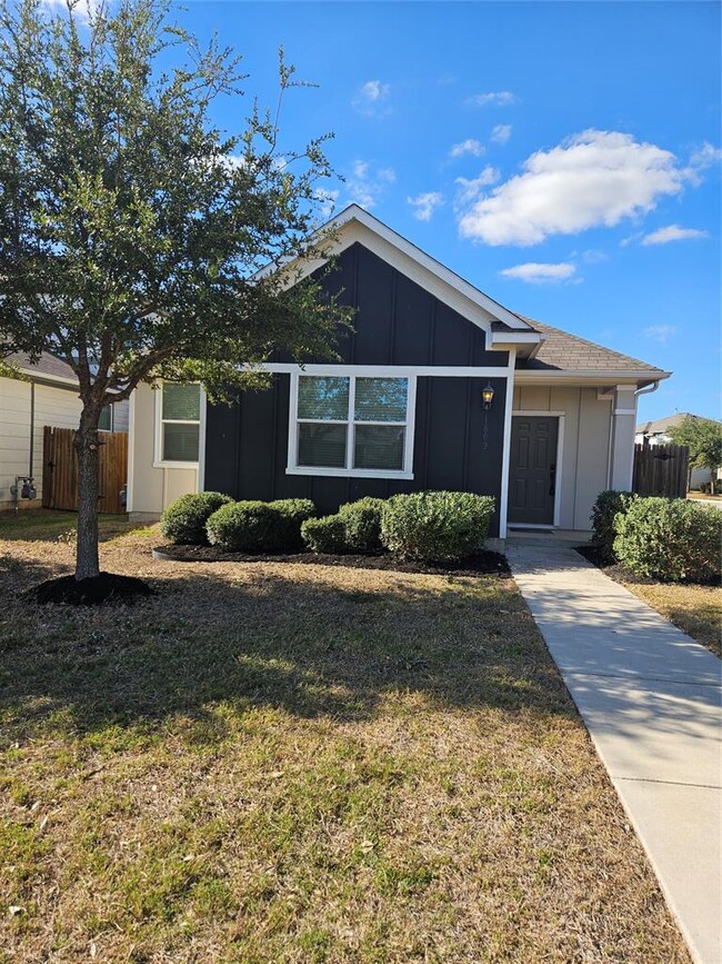 property at 1802 Los Olivios Wy