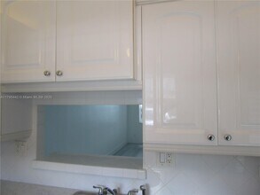 5003 NW 35th St in Lauderdale Lakes, FL - Building Photo - Building Photo
