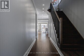 25 Christine Elliott Ave in Whitby, ON - Building Photo - Building Photo