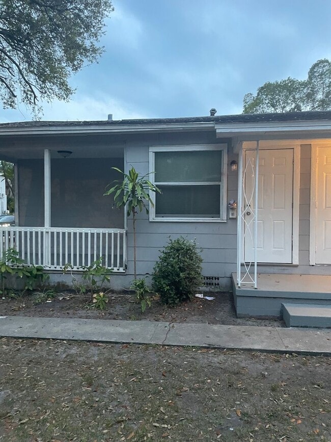 1743-1745 Grove St S in St. Petersburg, FL - Building Photo - Building Photo
